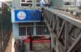 Topunu Almak İsteyen Öğrenci Mahsur Kaldı