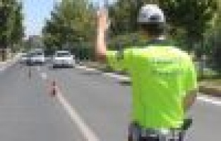 Trafik denetimleri halkın beğenisini topluyor