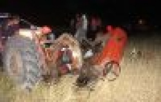 Traktör Kazada İkiye Bölündü: 4 Yaralı