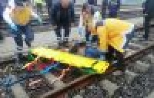 Tren raylarında feci kaza: 1 ölü