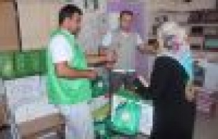 Türkmen aileler unutulmadı