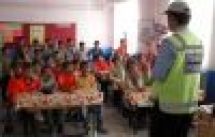 Tut polisinden öğrencilere trafik eğitimi