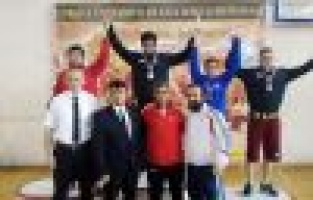 ÜNİVERSİTESİ ÖĞRENCİSİ, KİCK BOKS TÜRKİYE BİRİNCİSİ OLDU