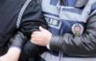 Uyuşturucu alarak araç kullanan şahıs polis ekiplerince yakalandı