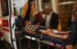 Üzerinden at arabası geçti