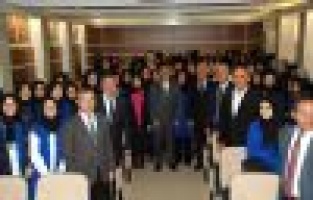 Vali Kalkancı öğrencilerle bir araya geldi 