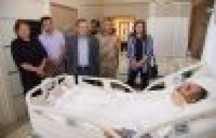 Vali Kalkancı yaralı askerlerle bayramlaştı