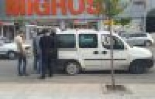 Varil Taşıyan Şüpheli Araç Polis Ekiplerini Harekete Geçirdi