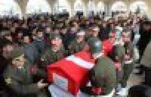 Vefat Eden Asker Toprağa Verildi