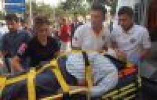 Yaşlı Adama Otomobil Çarptı