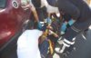 Yayaya Çarpmamak İsteyen Otomobiller Çarpıştı: 2 Yaralı