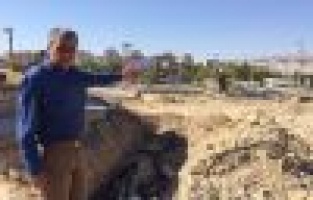 Yol yapımına mahalleli tepki gösterdi