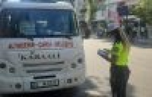 Yolcu minibüslerinde maske ve fazla yolcu denetimi