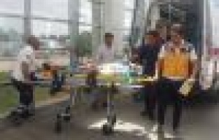 Yüksekten düşen duvar ustası yaralandı