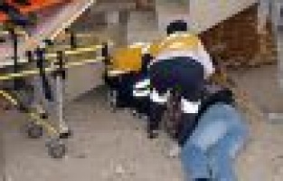 Yüksekten Düşen İşçi Yaralandı