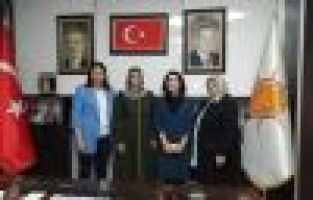 Zeytun Şener kadın kolları başkanlığına getirildi