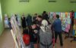 Zübeyde Hanım Anaokulunda resim ve sanat sergisi