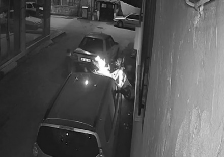 Tartıştığı arkadaşının motosikletini kundakladı