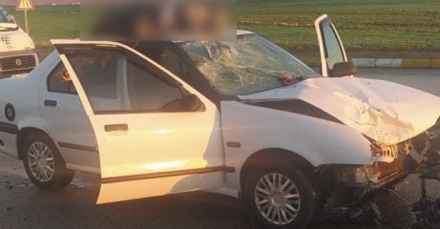 Motosiklet ile otomobil çarpıştı: 1i ağır 3 yaralı