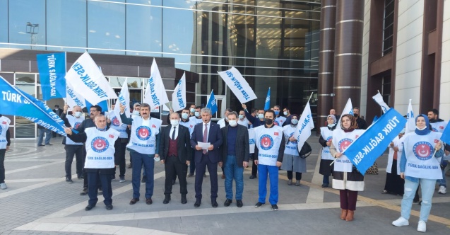 Sağlık çalışanları iş bıraktı