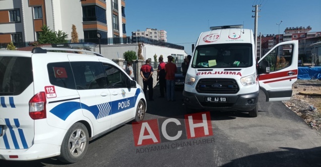 Merdiven boşluğunda canına kıydı