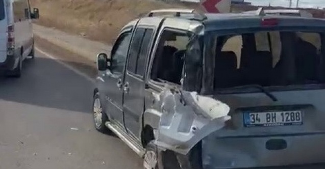 Tır ile hafif ticari araç çarpıştı: 1 yaralı