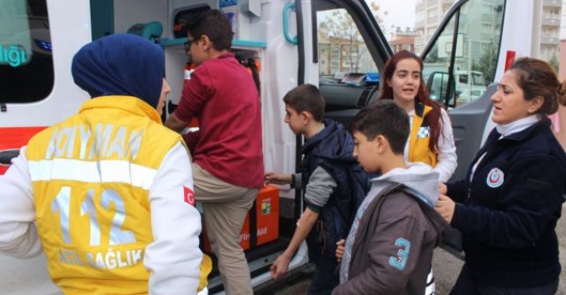 20 öğrenci evden getirilen yiyeceklerden zehirlendi