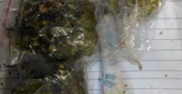 3 Paket içerisinde esrar ele geçirildi