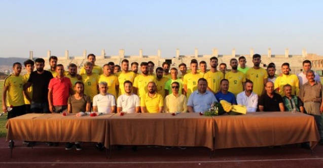 Adıyaman 1954 Spor toplu imza töreni düzenledi