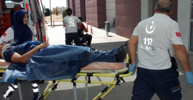 Adıyamanda 2 otomobil çarpıştı: 5 Yaralı