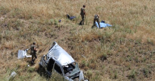 Adıyamanda feci kaza: 1 ölü, 4 yaralı