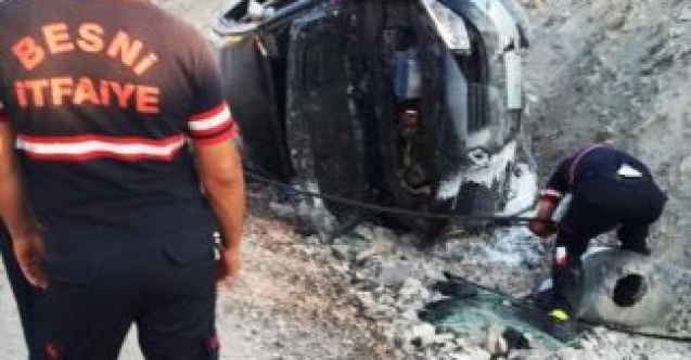 Adıyamanda otomobil takla attı: 5 Yaralı