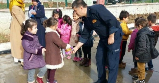 Anaokulu öğrencileri itfaiyecilik hakkında bilgi aldı
