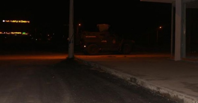 Aranan şahıs ihbarına giden polisler uyuşturucu ele geçirdi
