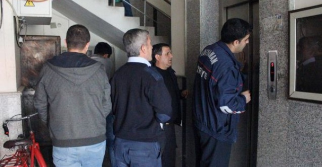 Asansörde Mahsur Kalan 4 Kişi Kurtarıldı