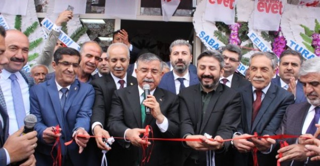 Bakan Yılmaz Gölbaşında vatandaşlarla bir araya geldi