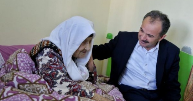 Başkan Kılınç, 102 Yaşındaki Fatma Teyzeye ziyaret