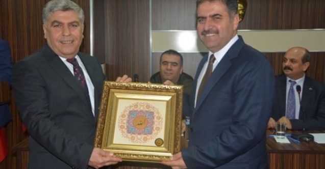 Başkan Mustafa Salman güven tazeledi