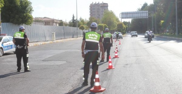 Bu hatayı yapan sürücü yandı