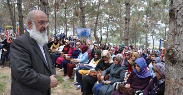 Bursiyerlere Kutlu Doğum Pilavı Dağıtıldı