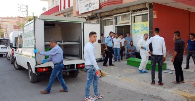 Cesedi güçlükle taşıdılar