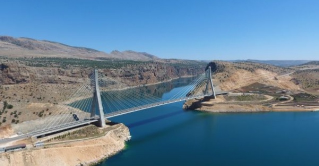 Doğunun Boğaz Köprüsünden 2 milyondan fazla araç geçti