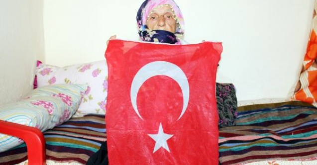 Elleri öpülesi nine konuştu