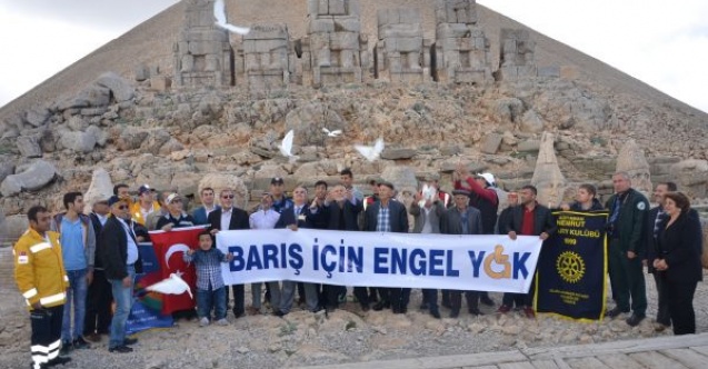 Engelliler Nemrut Dağında Barış Diledi