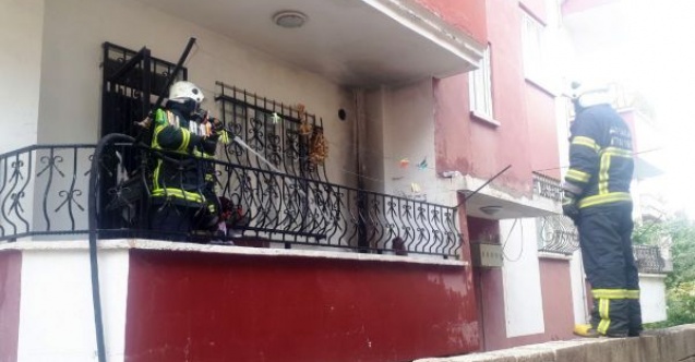 Gaz kaçıran tüpü çakmakla kontrol edince evi yakıyordu