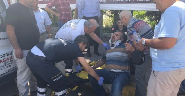 Hafif ticari araç yayaya çarptı: 1 Yaralı