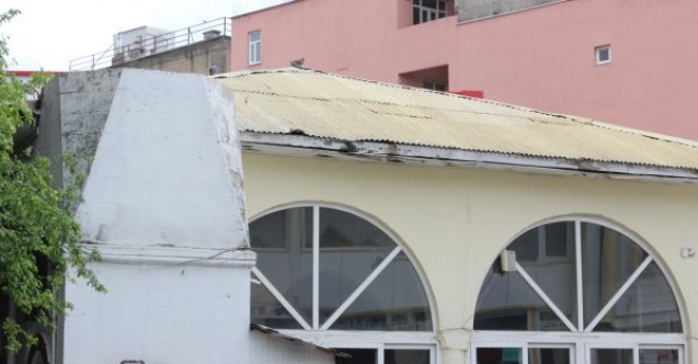 Hoca Ömer Caminin Minaresi yapılmayı bekliyor