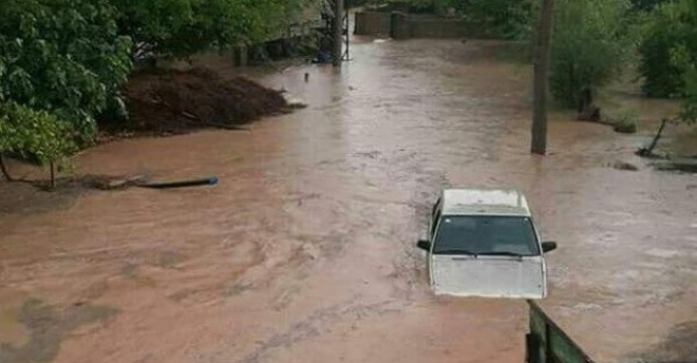 İki köyü su bastı