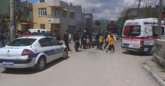 İKİ OTOMOBİL ÇARPIŞTI: 1 YARALI