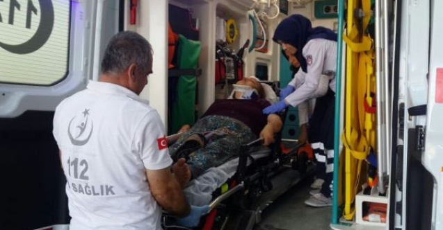 İki otomobil çarpıştı: 1 yaralı